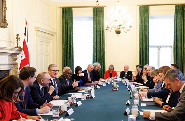 The PM chaired Cabinet ahead of the make-or-break moment in the House of Commons later