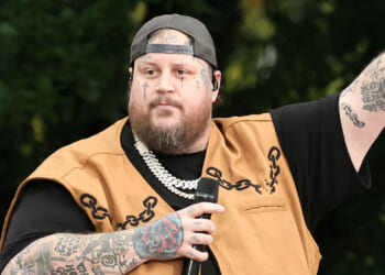 Jelly Roll looks like a completely different person in new selfie after 200-lb weight loss and beard shave