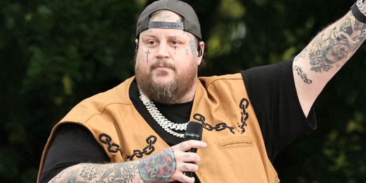 Jelly Roll looks like a completely different person in new selfie after 200-lb weight loss and beard shave