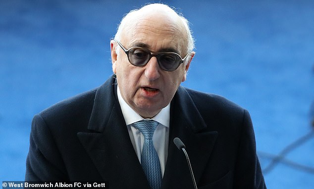 Barnett, who maintains his innocence, has reason to want any court proceedings to take place in London, not Los Angeles