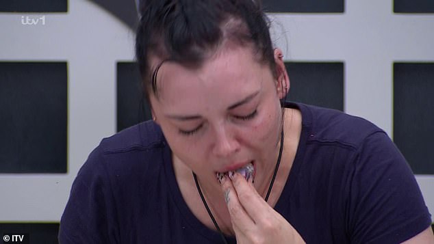 In round five, Alex Scott and Shona McGarty competed in 'Eye to Eye', an I'm A Celeb staple requiring them to be first to squeeze the juice out of the raw fish eye