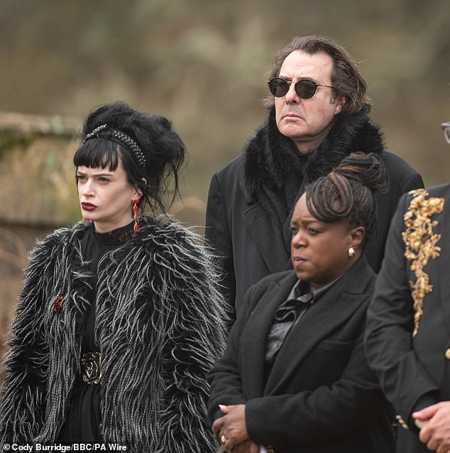 The actress, 29, had her right leg amputated when she was 23 years old, following complications from an injury sustained eight years prior