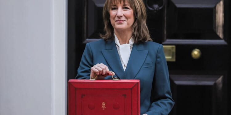 Starmer and Reeves take workers for mugs with manifesto-busting tax raid — as benefits claimants bag the handouts