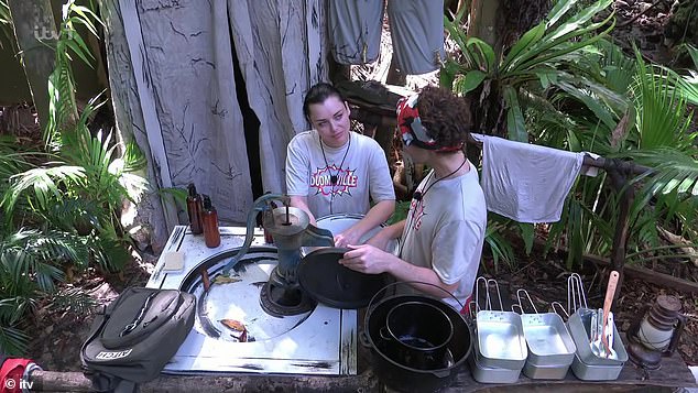 While she and Tom Read Wilson sorted out the washing up, Shona admitted to struggling with the engagement conversation due to her recent break-up