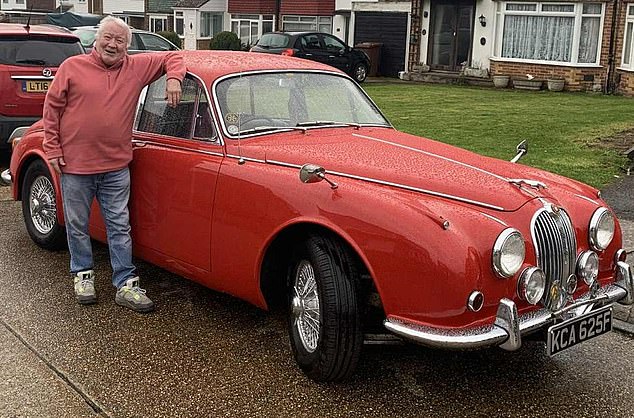 Classic car enthusiast Mr Smith believes Labour - and Ms Reeves - are 'out of their depth'