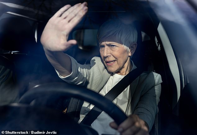 Dr Angunawela explains that blue galre from LED headlights impacts drivers of all ages who wear glasses or contact lenses but it's worse for drivers over 50 years old