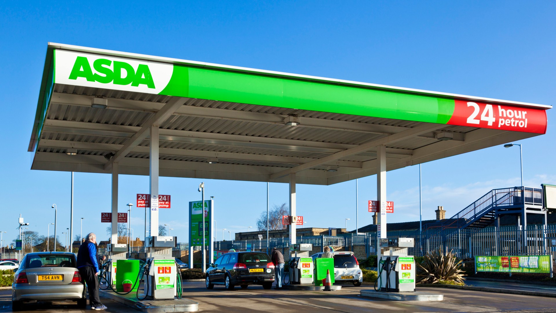 Asda customers can get 3p off a litre of petrol at almost 500 forecourts as supermarket launches new fuel offer