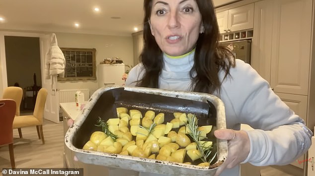 Dinner, which Davina aimed to get made in 30 minutes, was chicken mini fillets with corn on the cob, potatoes and steamed broccoli