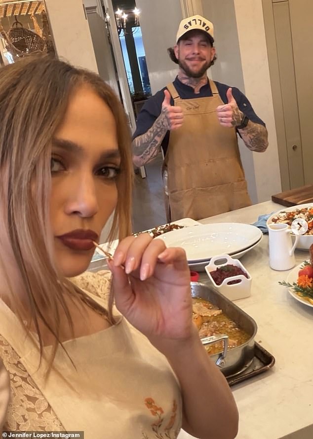 But the hearty spread of turkey, stuffing, two kind of mashed potatoes, four pies and a coffee cake were most likely prepared by the untagged personal chef (R), who had tattooed sleeves