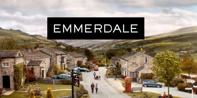 Emmerdale star sparks concern from fans as he reveals he has undergone secret surgery