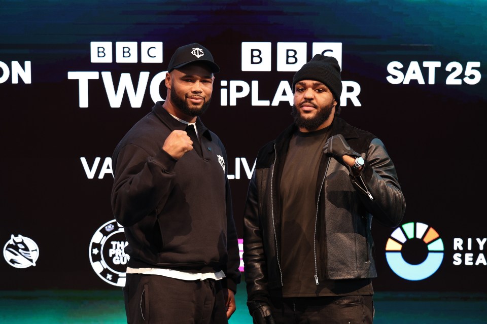 Frazer Clarke v Jeamie TKV - Champions Are Made Launch