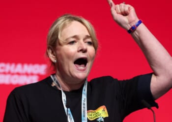 Labour's main union donor turns on Reeves amid mounting pressure on Chancellor to resign after 'black hole' lie