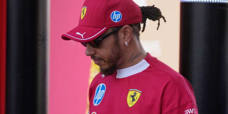 'Yo, you look so bad'