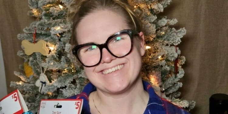 I’m a coupon queen, I save almost £500 a year on Christmas gifts but anyone can do it, here’s my top tips