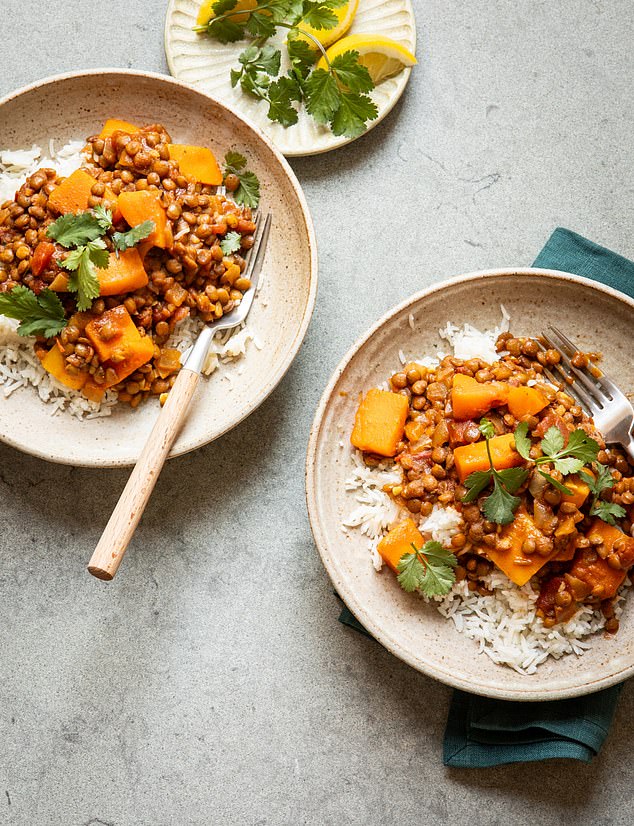This delicious and healthy coconut and butternut squash curry is perfect for a quick midweek dinner in the days leading up to Christmas