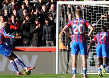Jean-Philippe Mateta forced to retake Crystal Palace penalty against Man Utd following major rule change