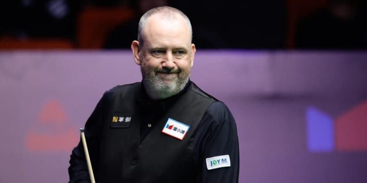 'That's the end' - Mark Williams postpones major eye surgery in case it KOs snooker icon's career