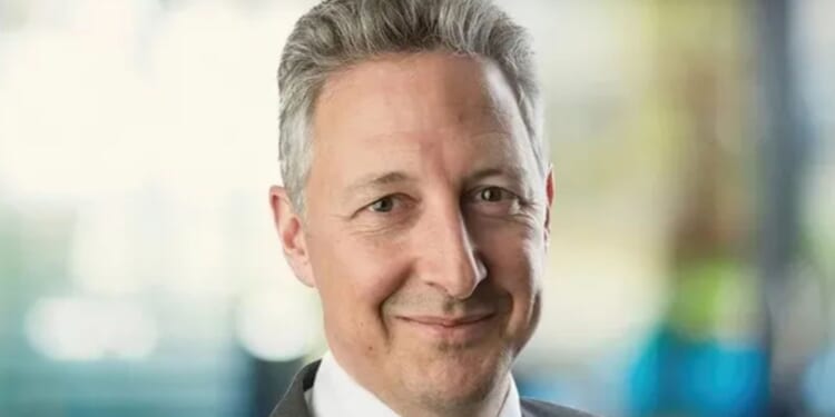 City high-flier SUES architect and builder for £3.5m after newly built home 'wrecked his marriage'