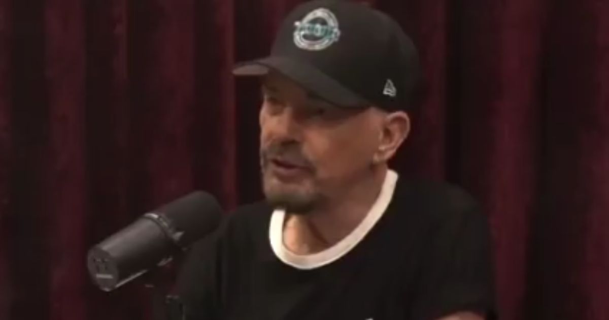 On "The Joe Rogan Experience" earlier this month, actor Billy Bob Thorton explained why Hollywood elites should refrain from talking about politics.