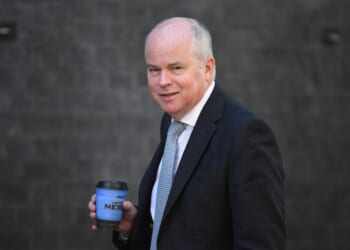 Auntie in the dock | Robert Hutton