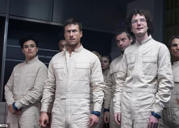 Glen Powell plays Ben Richards, a construction worker repeatedly fired for insubordination and ¿subversive¿ union activities, whose raging sense of injustice builds as he fails to find the job he needs to provide for his wife, a nightclub hostess, and their sick daughter