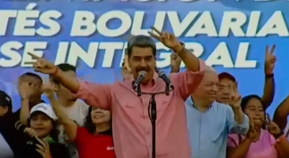 Bizarre moment Venezuelan tyrant belts out John Lennon hit ‘Imagine’ in peace message to Trump amid fears of war with US