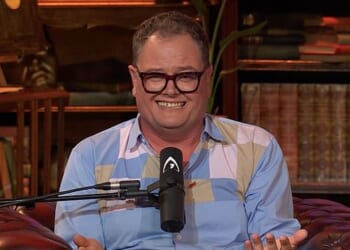 Alan Carr issued a public apology to his friend Paloma Faith on Celebrity Traitors: Uncloaked on Thursday after he dramatically murdered her in plain sight