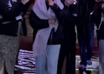 Cruz Beckham treated his little sister Harper to a trip to Winter Wonderland on Thursday night, even in the pouring rain