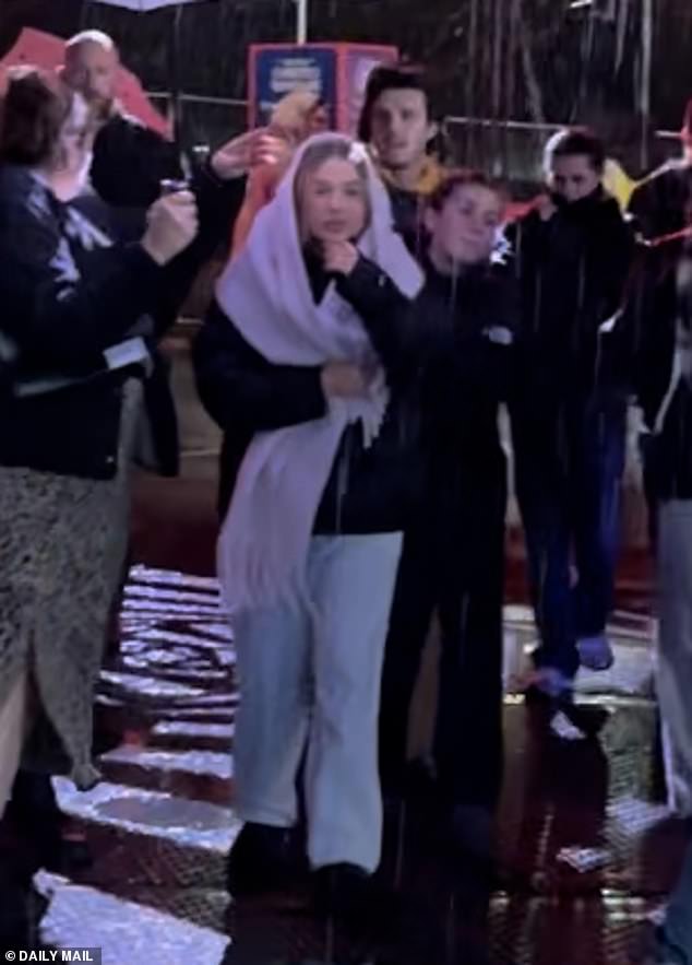 Cruz Beckham treated his little sister Harper to a trip to Winter Wonderland on Thursday night, even in the pouring rain