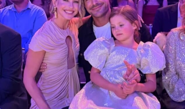 Zac Efron sent social media into a frenzy while sitting in the Dancing With the Stars audience and viewers couldn't stop talking about how good his face looked