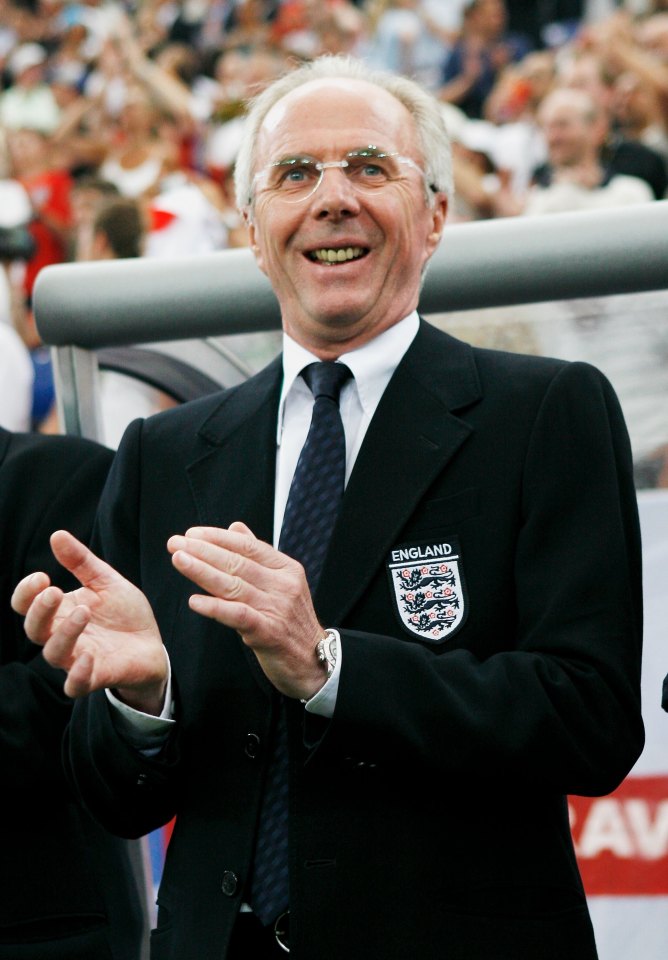 England manager Sven Goran Eriksson applauding.