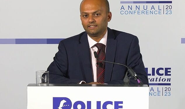 Fury over Police Federation boss £700,000 salary and 100% bonus as he takes home more than any other union leader in Britain