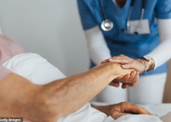 Hospice nurse 'Laura M' claims to have sat with 300 dying people