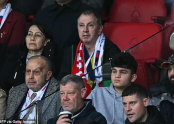 Stephen Crean cut an emotional figure as Nottingham Forest paid tribute to him on Sunday