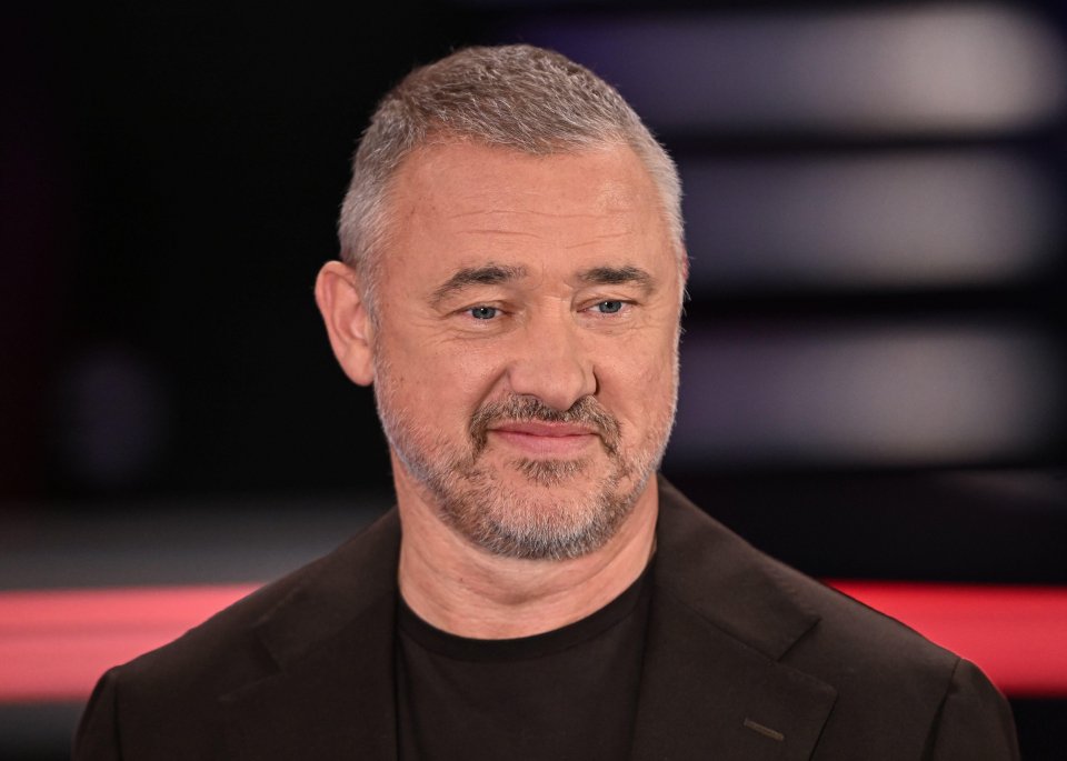 Sheffield, England, 27th April 2025. Seven time World Champion Stephen Hendry during the Halo World Championship 2025 match at The Crucible, Sheffield. Picture credit should read: Cody Froggatt / Sportimage
