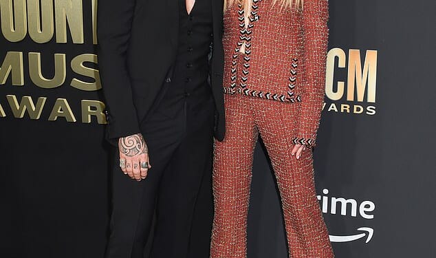 Keith Urban has made a very surprising return to social media, after maintaining his silence for almost two months following his shock split with Nicole Kidman. Pictured together in 2023
