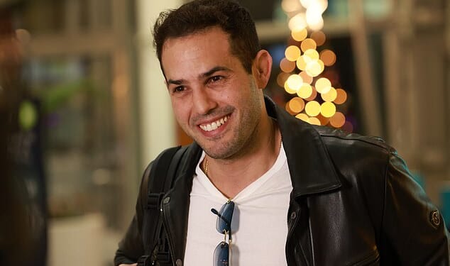 Kelly Brook 's husband Jeremy Parisi has touched down in Australia as he leads the arrivals of friends and family jetting in to support this year's I'm A Celebrity campmates