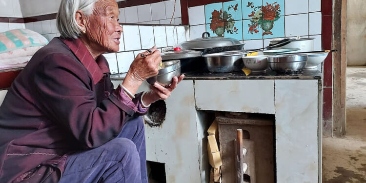 Making noodles in a cave, our China writer gets a slice of country life