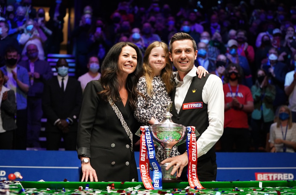 Betfred World Snooker Championship - Day Seventeen