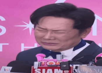 Moment Miss Universe boss breaks down in tearful apology after branding Miss Mexico an ‘idiot’ sparking walkout protest