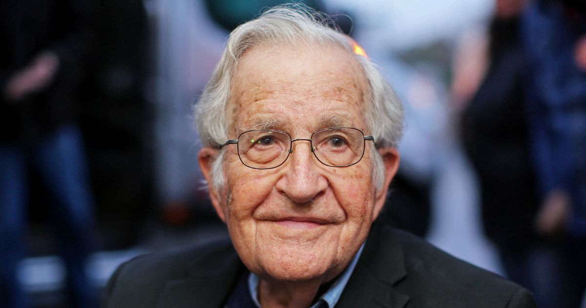 Linguist and political activist Noam Chomsky is pictured during a press conference after visiting former President Luiz Inacio Lula da Silva, arrested for corruption in the Federal Police Superintendence in Curitiba, Brazil, on Sept. 20, 2018.