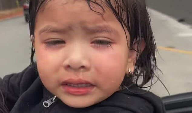 Rafael Veraza, Ariana Veraza's father, said: 'My daughter was trying to open her eyes. She was struggling to breathe'