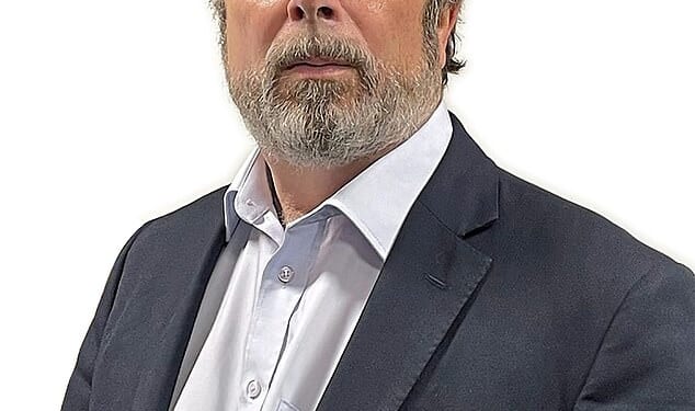 As far as I could make out, I was the only national newspaper commentator in the country who had any doubts about the wisdom of closing Britain down and deliberately going bankrupt to pay for it, writes Peter Hitchens