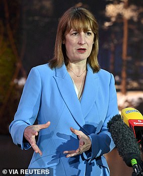 Rachel Reeves faces renewed pressure as The Mail On Sunday reveals a second estate agent she would need a rental licence on her south Dulwich home