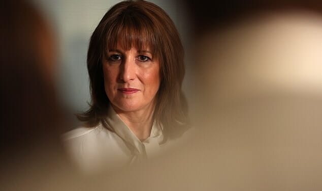 Rachel Reeves speaks to nurses and members of the media during a visit to University College London Hospital