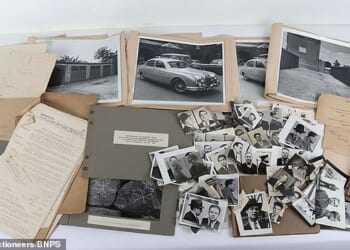 The personal archive of one of the detectives who headed up the Great Train Robbery investigation has emerged for sale more than 60 years on