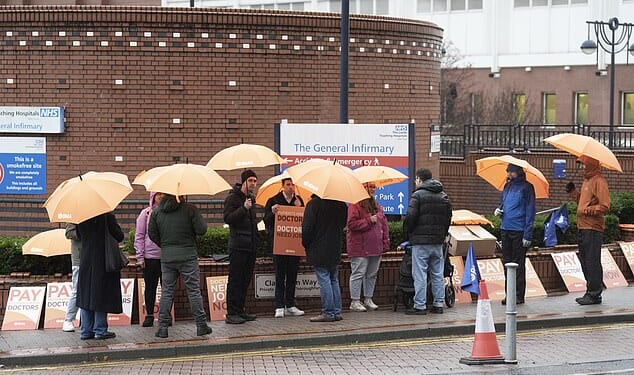 NHS resident doctors outside Leeds General Infirmary
