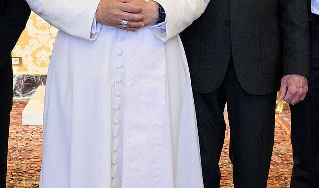 Roebrt De Niro visited the Vatican and met with Pope Leo XIV on Friday