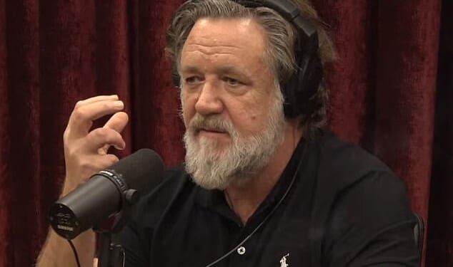 Russell Crowe has opened up about his debilitating health woes while revealing the secrets to his staggering 55-pound weight loss on the latest episode of Joe Rogan 's podcast