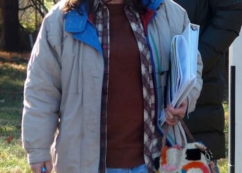 This Hollywood star was unrecognizable when making a new movie in New Jersey this week with a former family member. With long wavy dark hair, almost no makeup on and very thin eyebrows, she is a 180 from her red carpet look. Who is she?